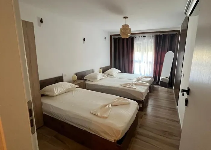 Apartment Bega's Bduplex In Golem, Durrës